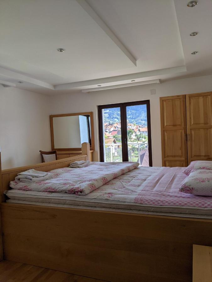 Apartments & Restaurant Abas 普拉夫 外观 照片