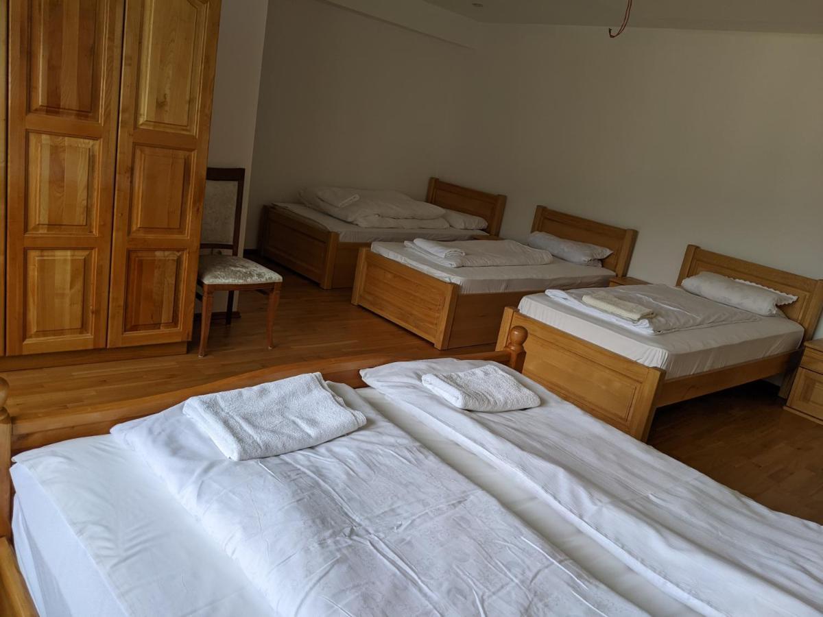 Apartments & Restaurant Abas 普拉夫 外观 照片