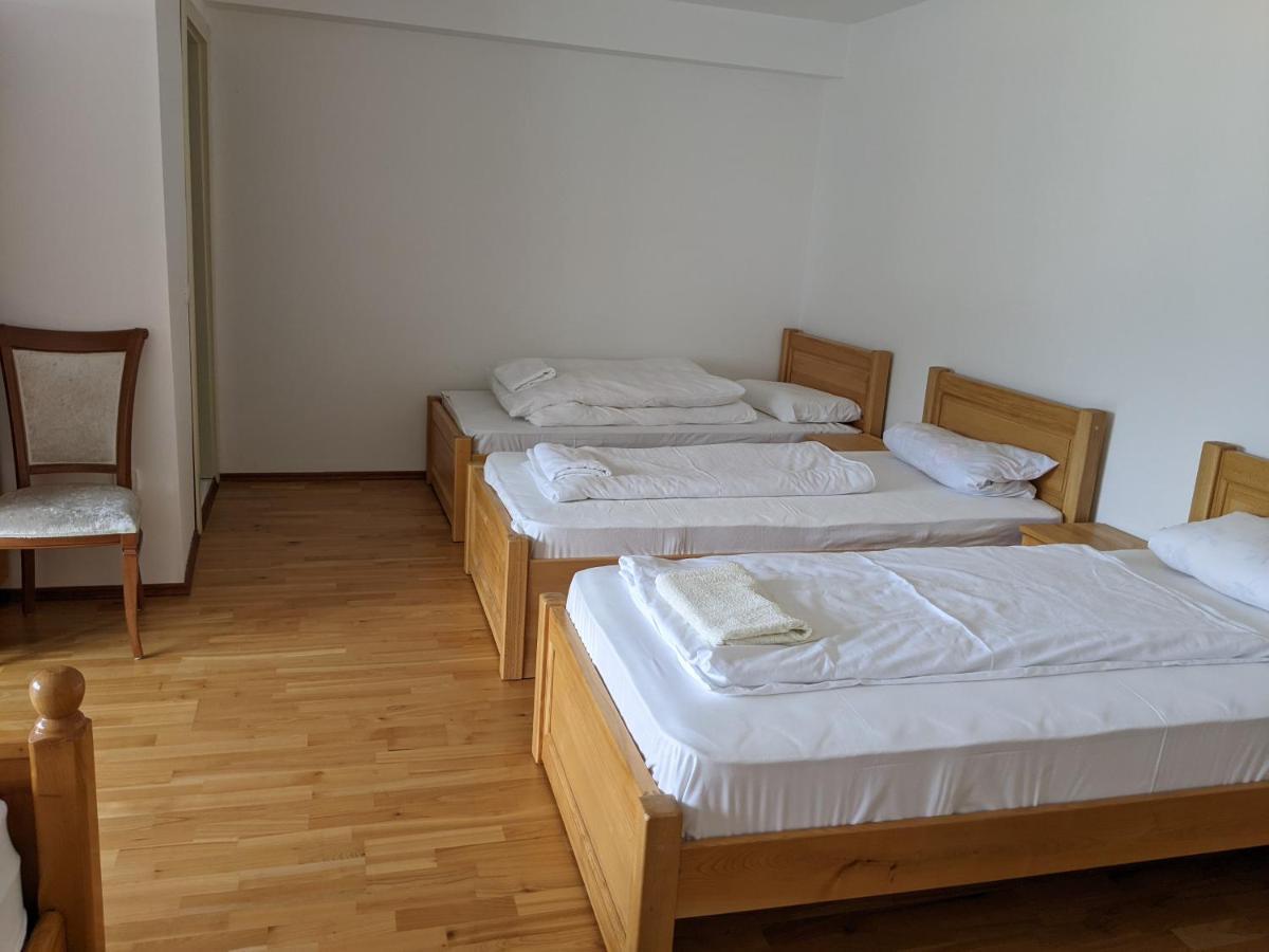 Apartments & Restaurant Abas 普拉夫 外观 照片