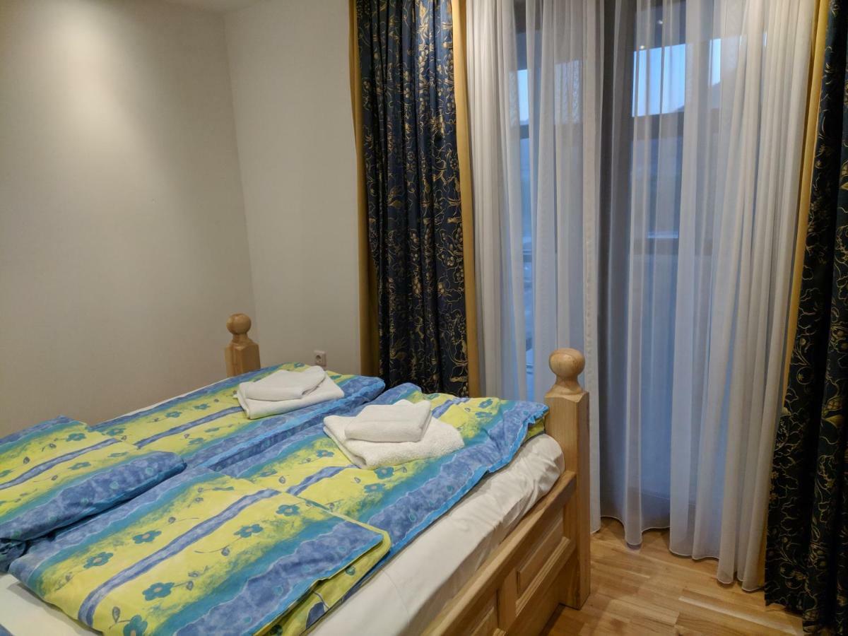 Apartments & Restaurant Abas 普拉夫 外观 照片