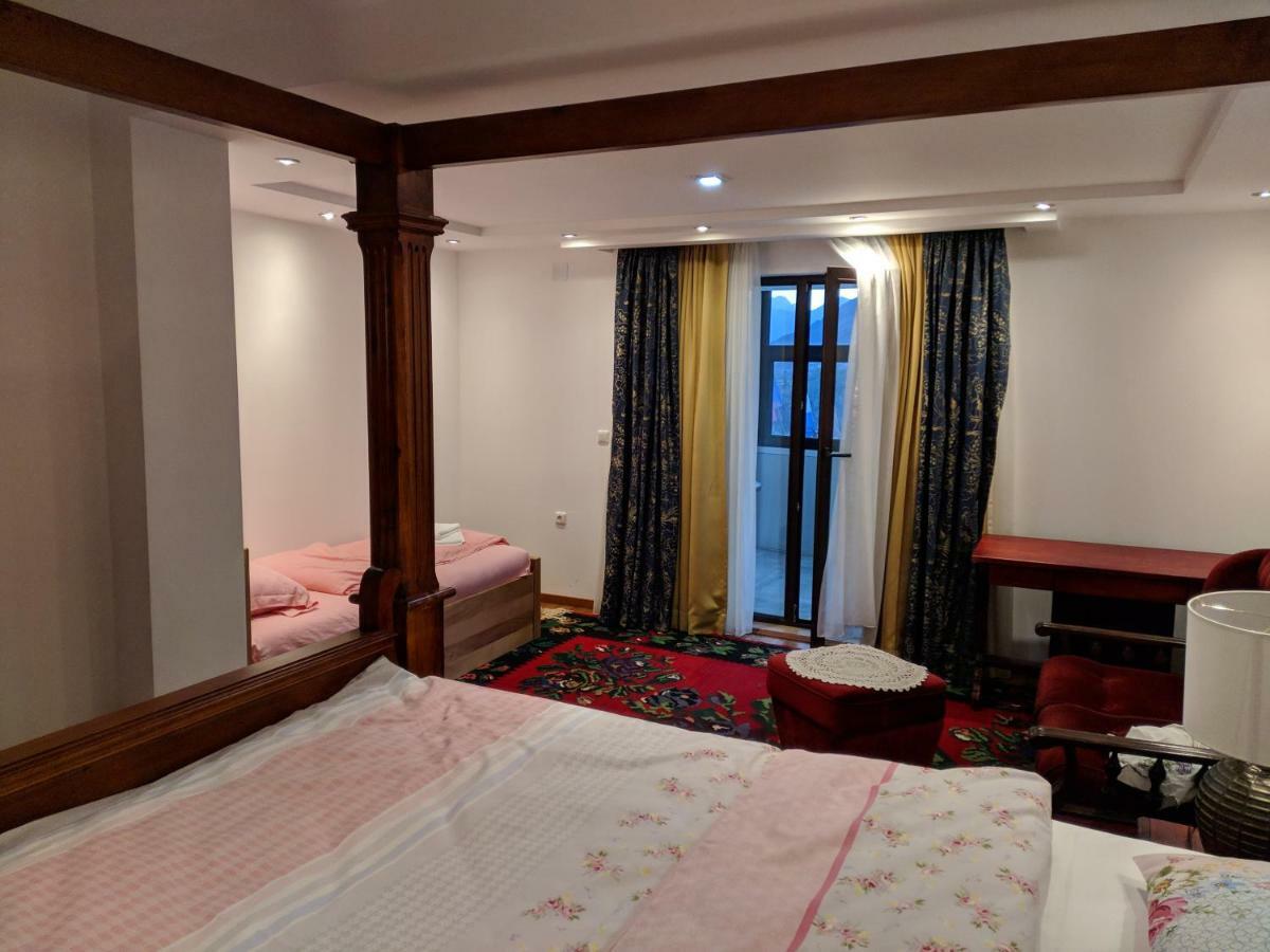 Apartments & Restaurant Abas 普拉夫 外观 照片