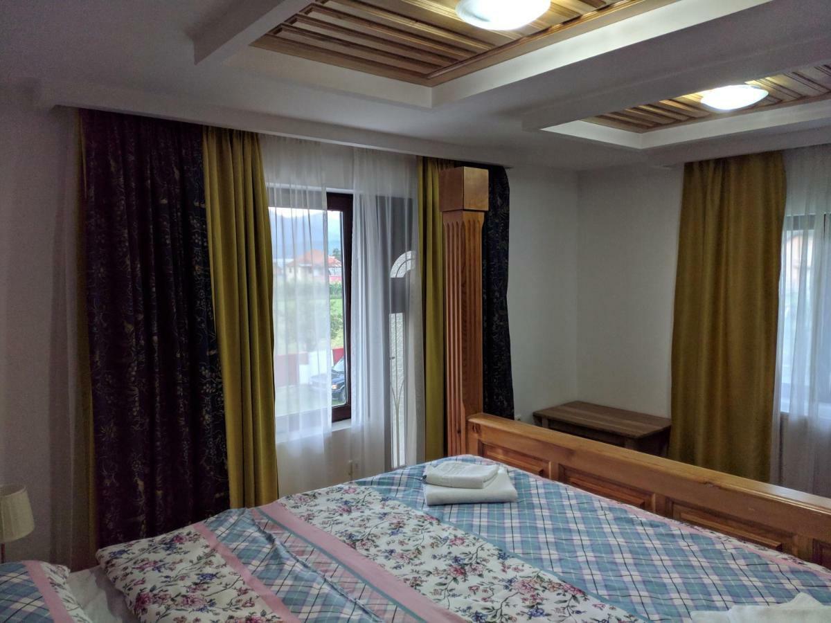 Apartments & Restaurant Abas 普拉夫 外观 照片